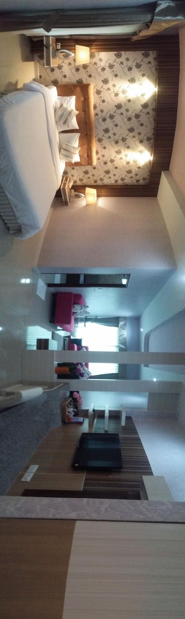 Martina Hotel Surin Ngoại thất bức ảnh