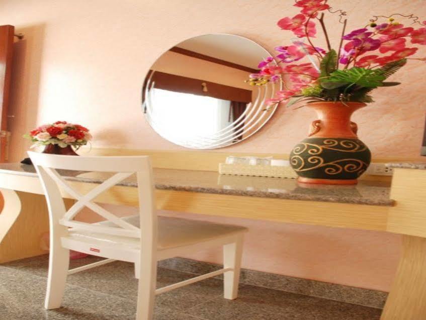 Martina Hotel Surin Ngoại thất bức ảnh